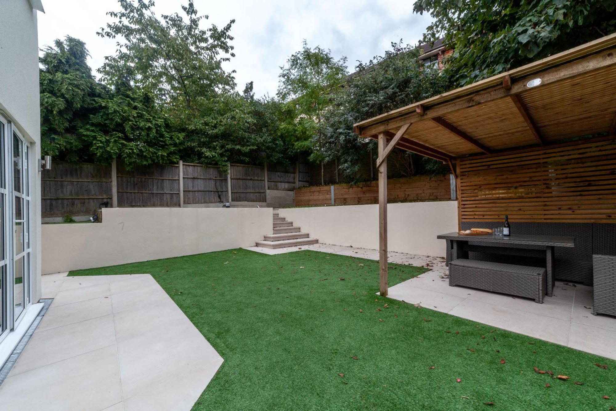 Stunning Rooms Available In Luxury House London Exterior photo